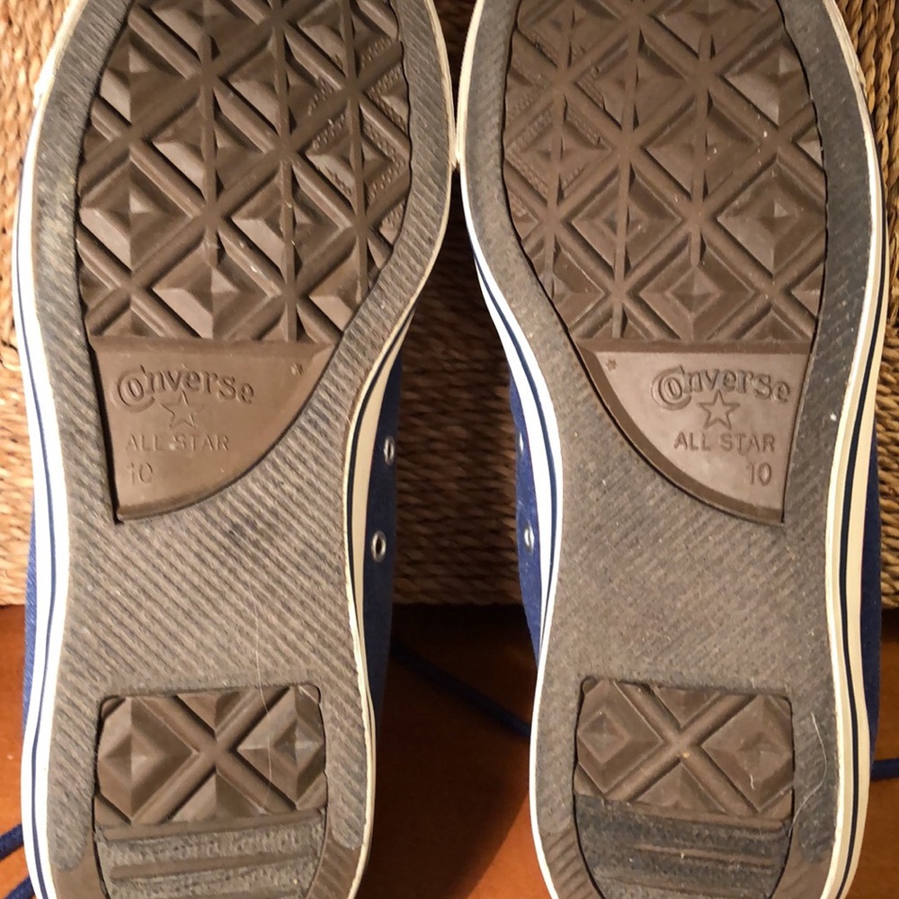 SOLD -CONVERSE CHUCK TAYLORS ALL STARS (MS-13) - Picture 4 of 8